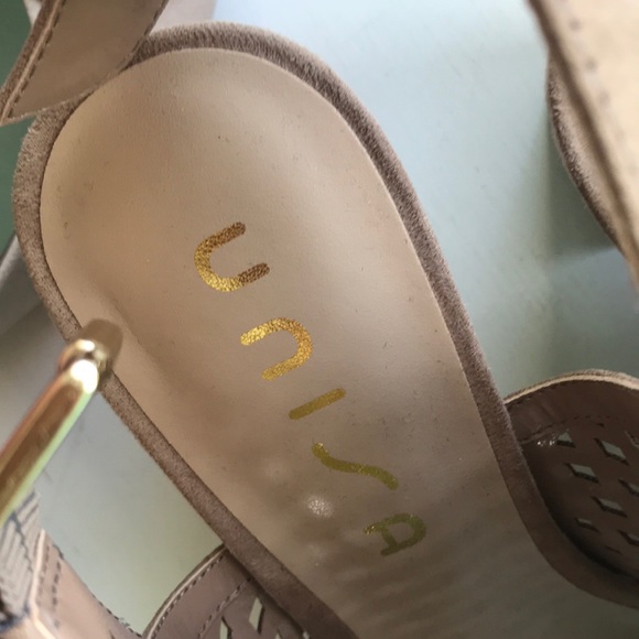 Low tan heals DSW - Picture 3 of 3